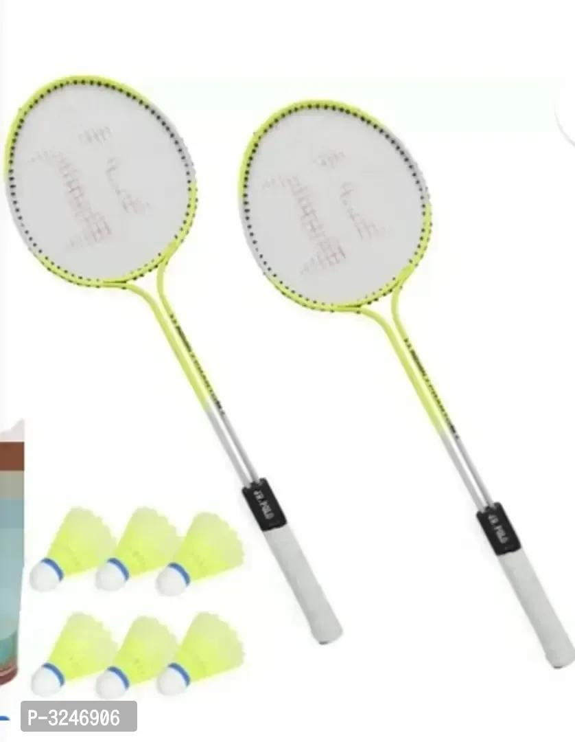 Batminton with 6 shuttlecocks